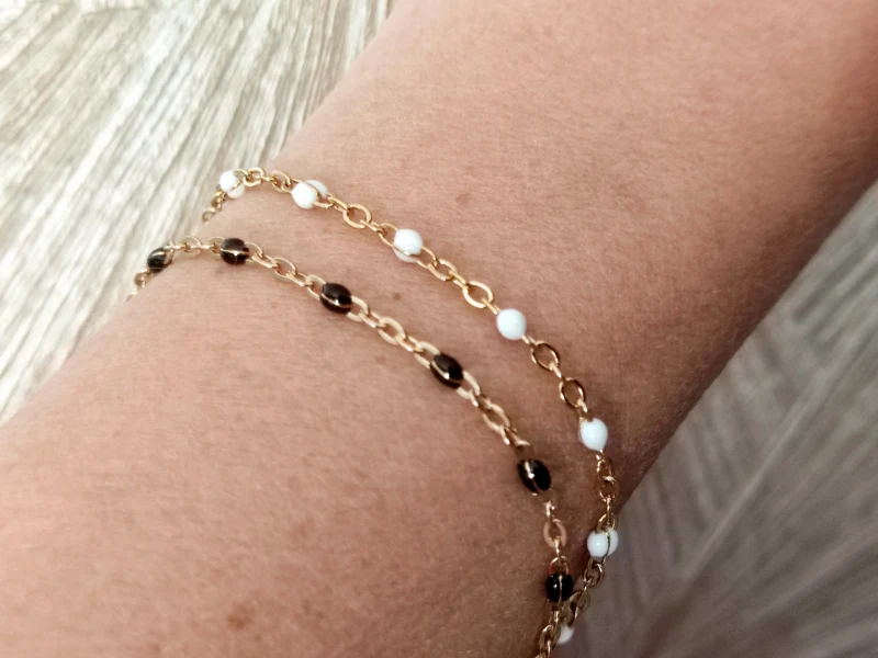 Parure 1 collier pendentif en nacre ou agate et 1 bracelet