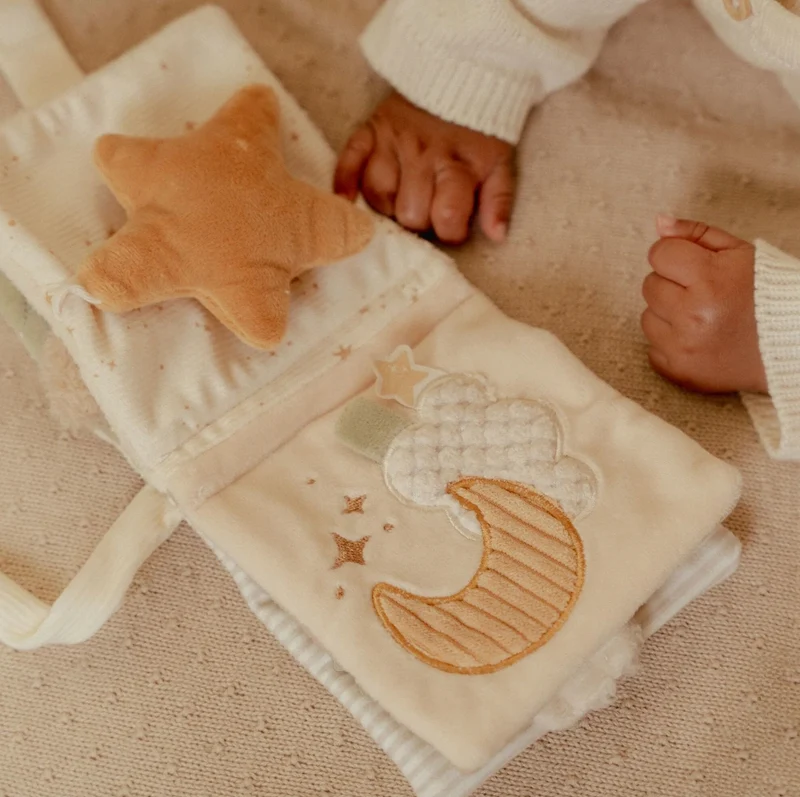 Livre en tissu | Newborn Neutrals