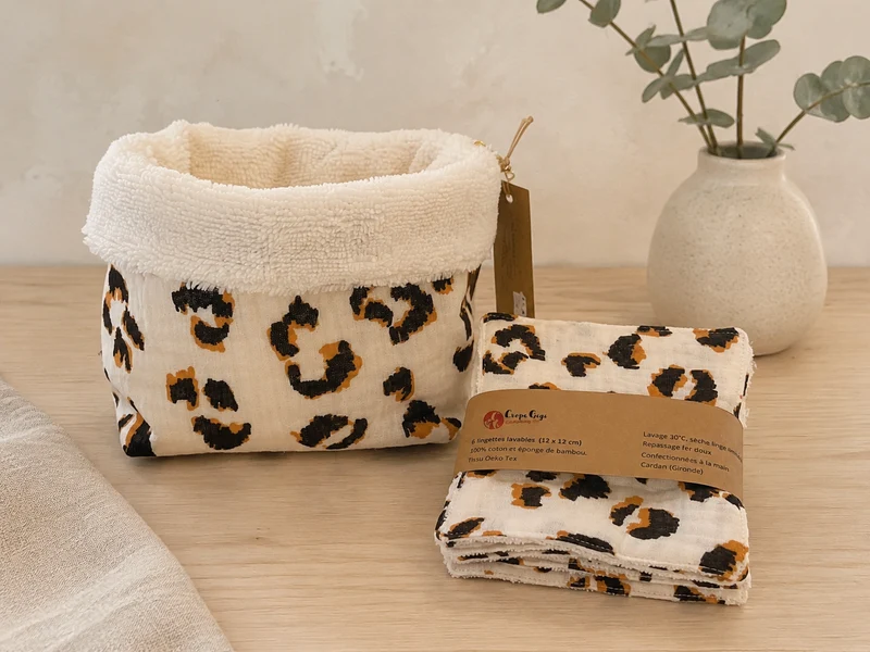 Ensemble panier et 6 lingettes beauté