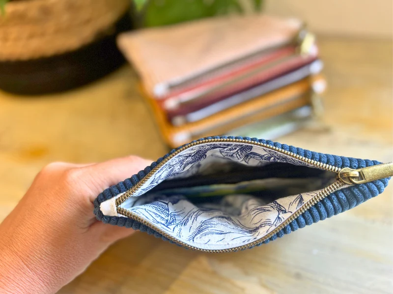 Pochette en velours côtelé, 18x14 cm