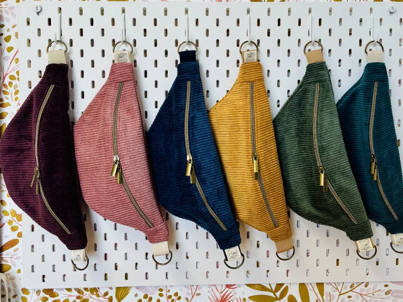 Sac banane en velours côtelé