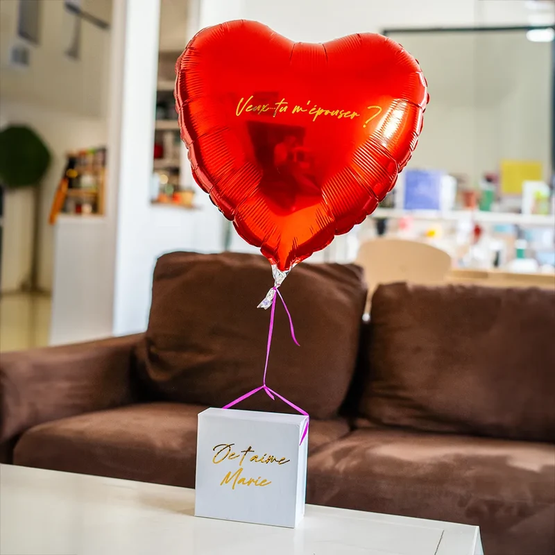Demande en mariage originale : avec un ballon hélium personnalisé