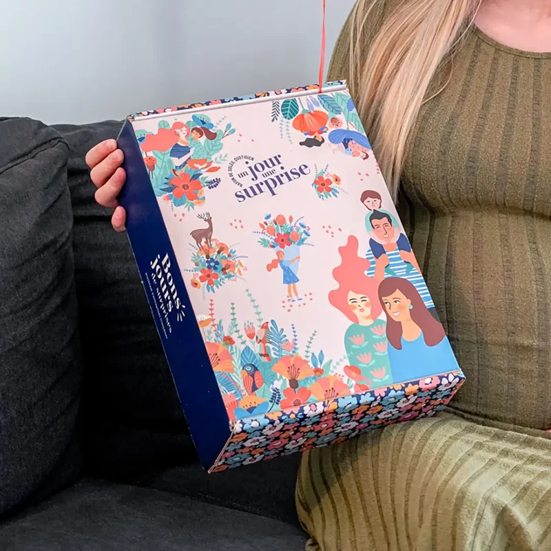 Box design "Famille heureuse" avec 1 cadeau par jour