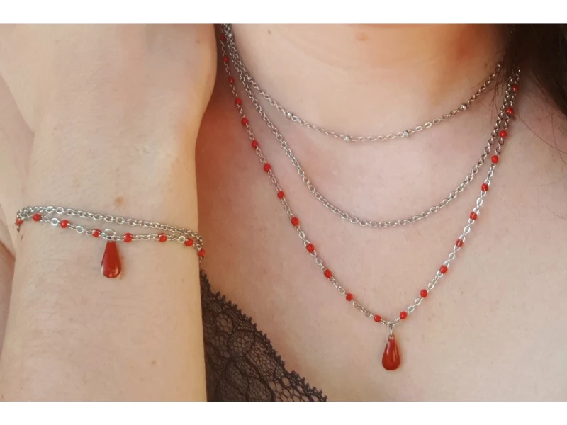 Bracelet et collier multi-rangs