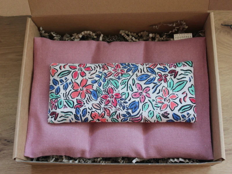 Coffret 1 bouillotte sèche et un coussin de relaxation pour les yeux