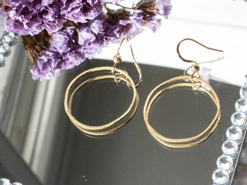 Boucles oreilles cercle irrégulier texturé
