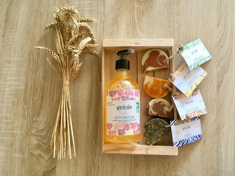 Coffret 1 savon liquide et 4 savons solides BIO