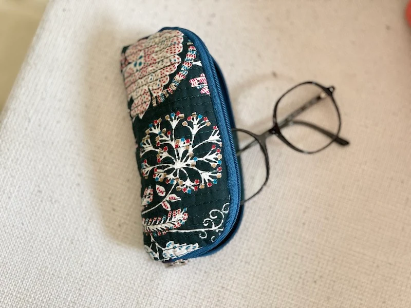 Etui à lunettes de vue protecteur et compact