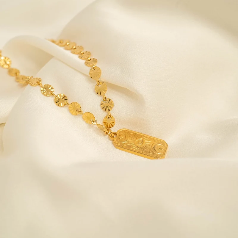 Collier soleil en acier inoxydable PVD Or 18K