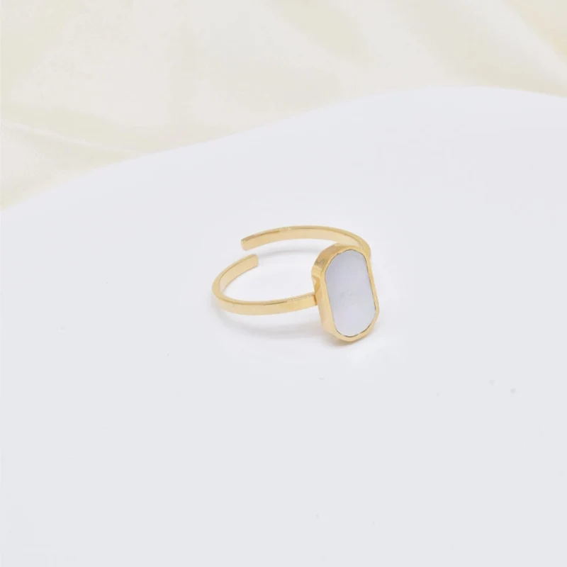 Bague réglable en acier doré avec pierre naturelle