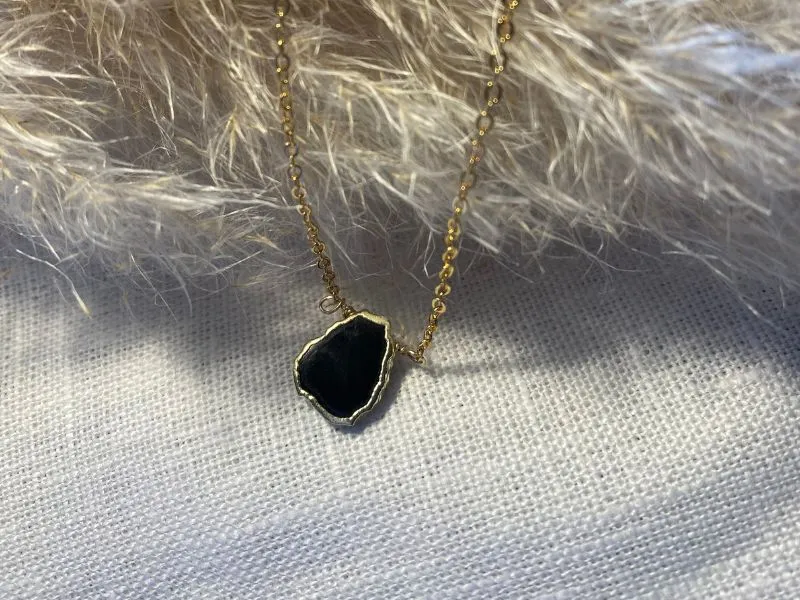 Collier Découvre ton Intuition - doré à l'or fin 24 carats et pierre naturelle