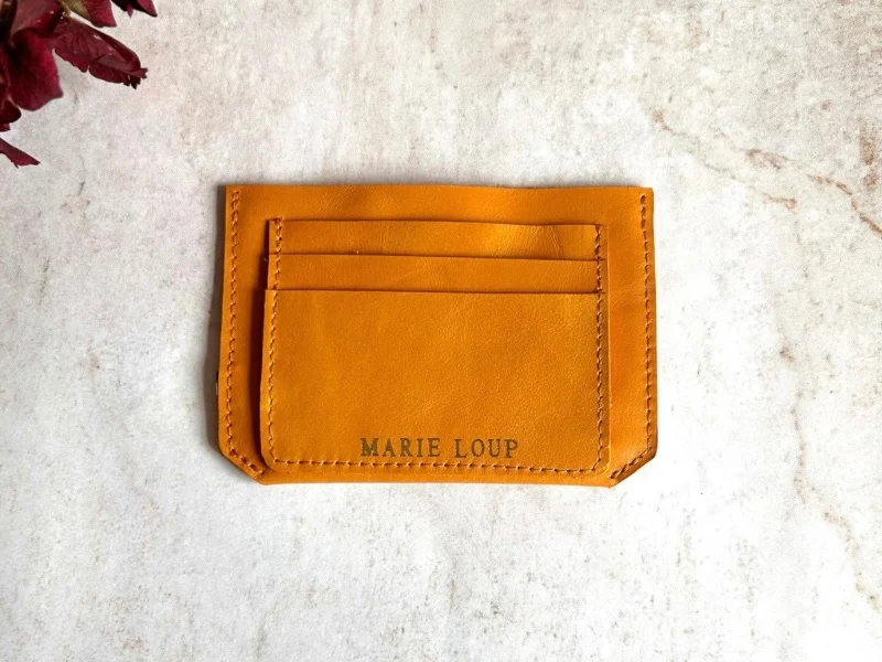 Porte-cartes en cuir