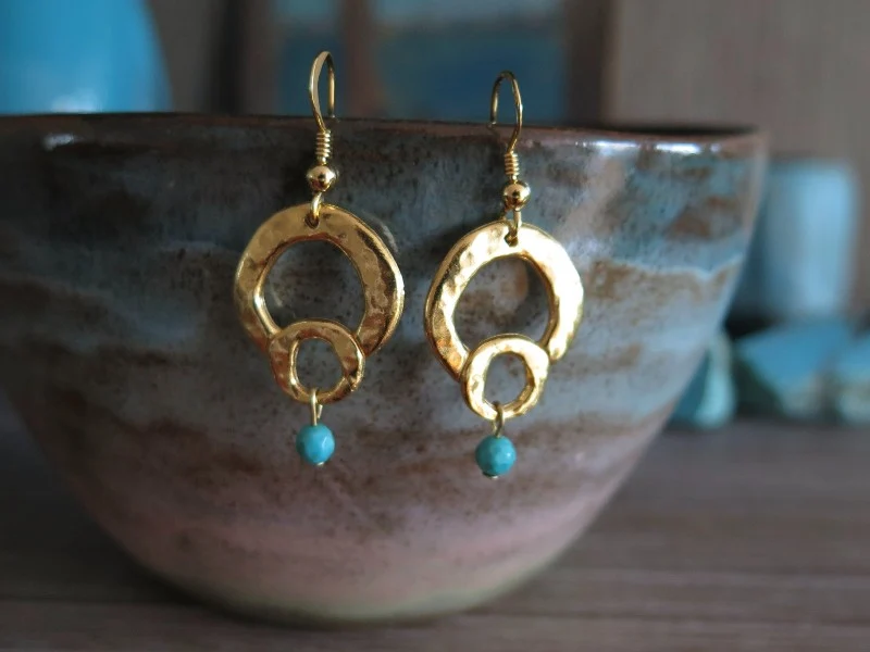 Boucles d'oreilles ajourées avec turquoises or ou argent