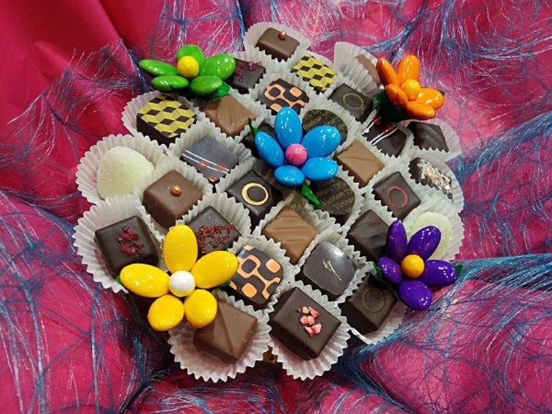 Bouquet Festif Chocolat et Marguerites Dragées