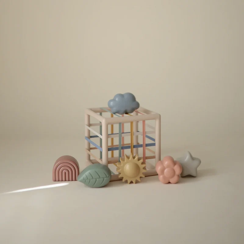 Boîte à formes & élastiques
