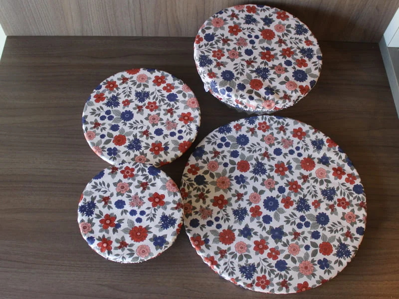 4 charlottes couvre-plat