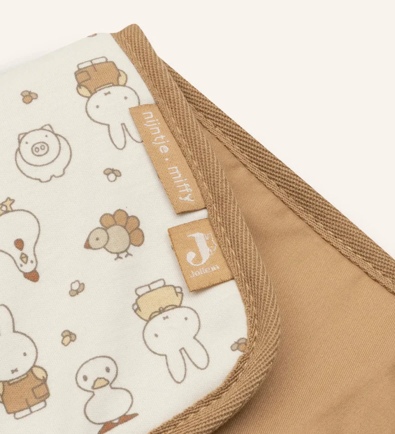 Tapis à langer nomade | Miffy Family Farm