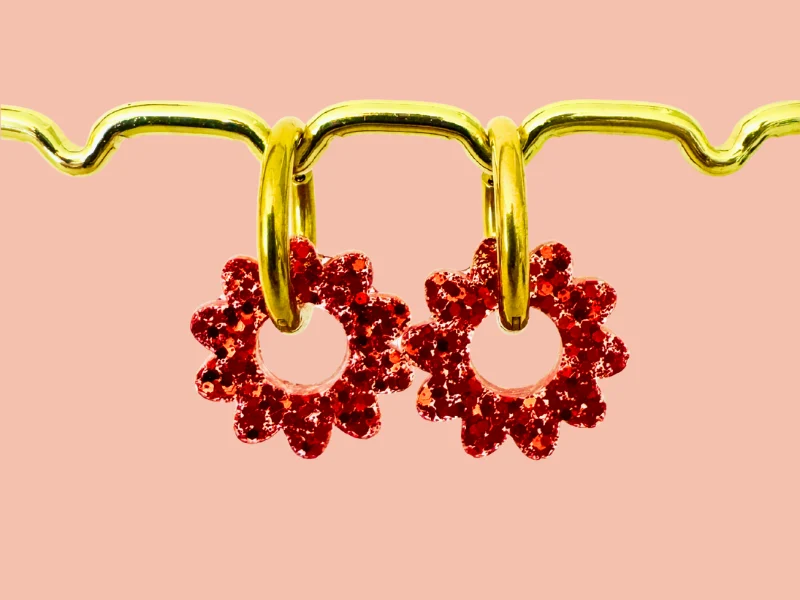 Boucles d'oreilles Fleurs Marguerites Pailletées