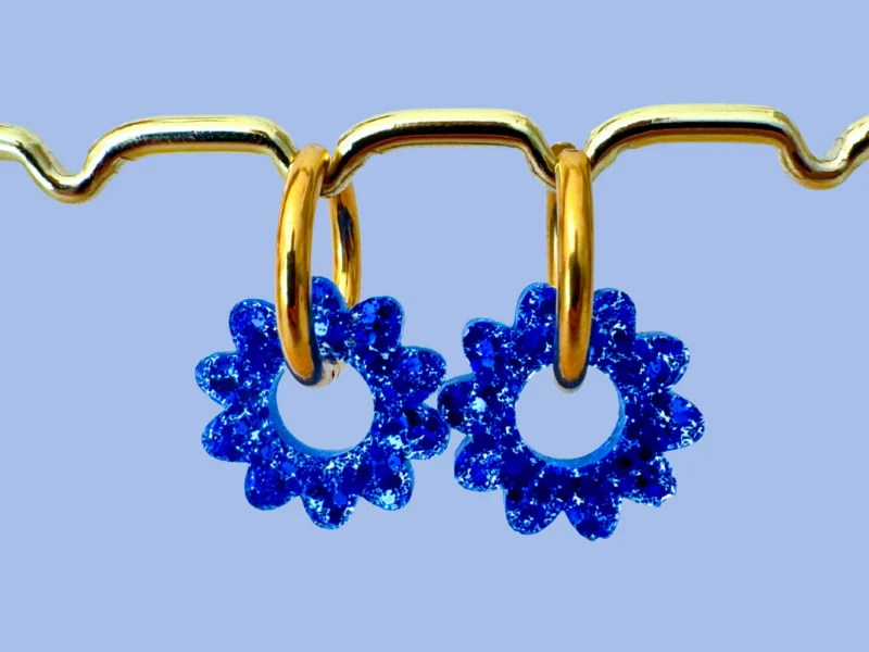 Boucles d'oreilles Fleurs Marguerites Pailletées