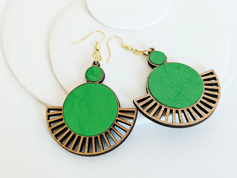 Boucles d'oreilles en bois (option clip pour oreilles non percées)