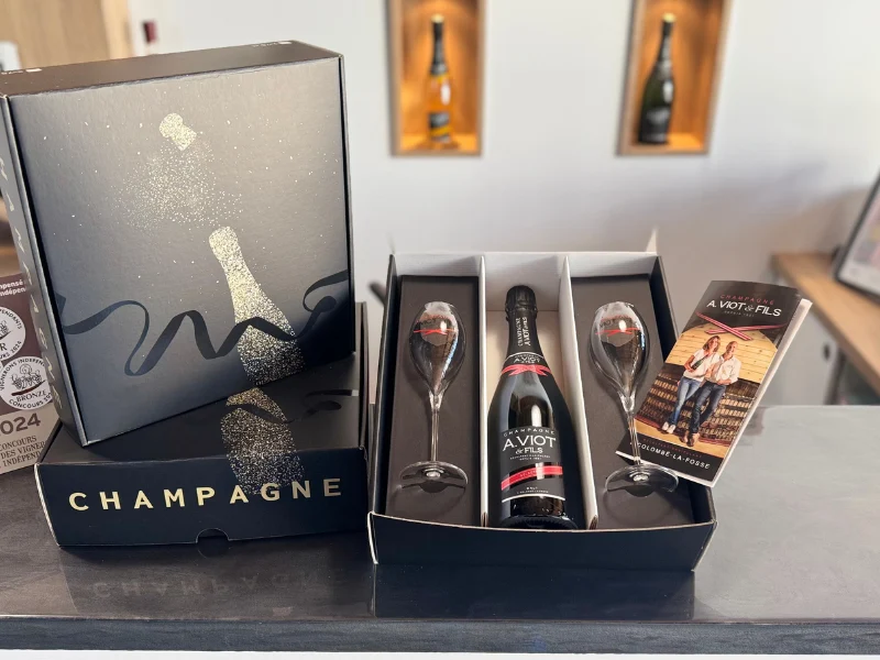 Coffret 1 bouteille Champagne 75cl et ses 2 Flûtes
