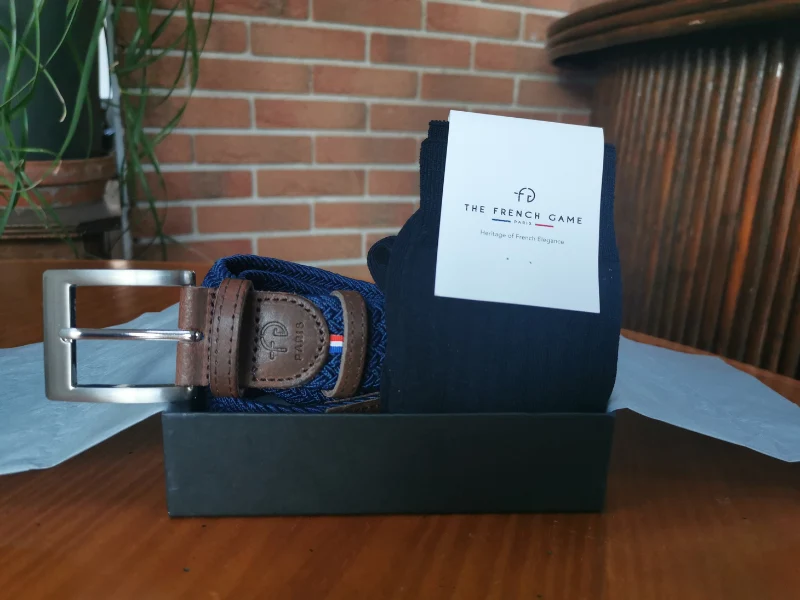 Coffret ceinture tressée artisanale et chaussettes en fil d'écosse