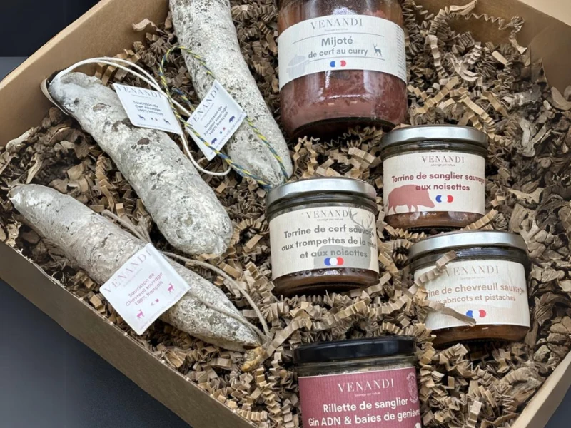 Coffret apéro intégral : 3 saucissons, 3 terrines de gibier 1 rillette de gibier et 2 plats cuisinés