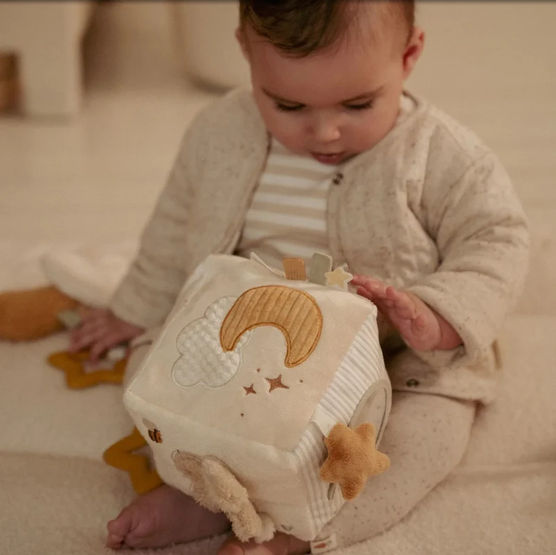 Cube d'activités | Newborn Neutrals