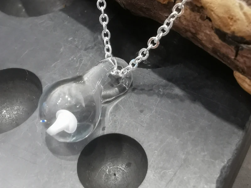 Pendentif en verre soufflé Mushroom