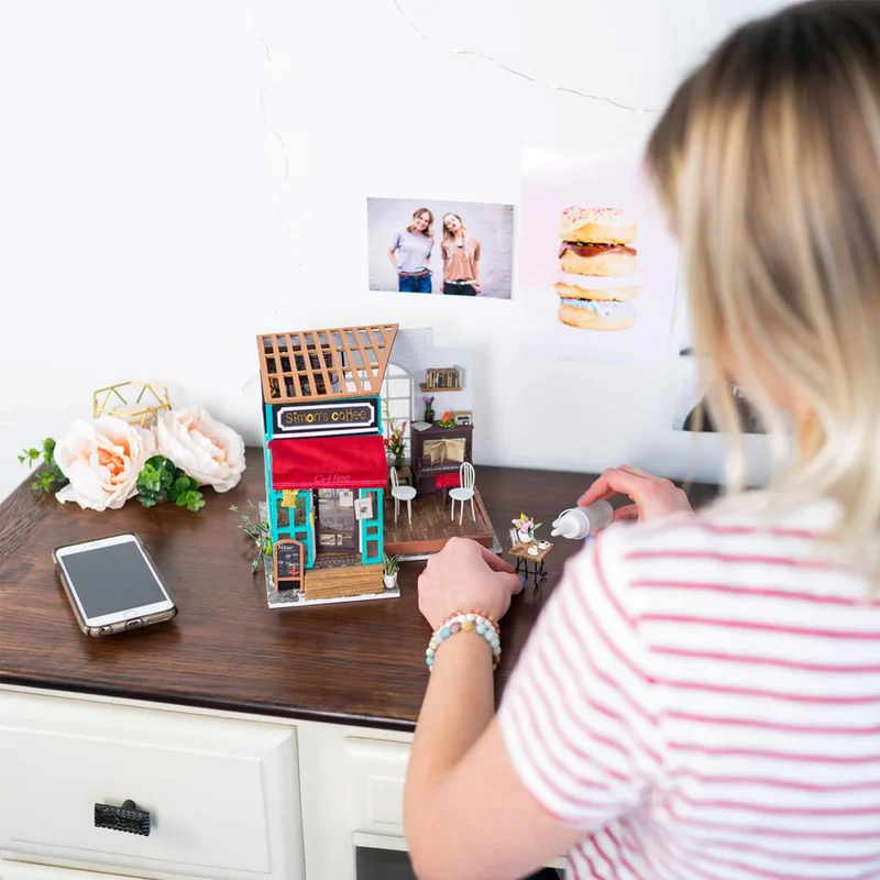 Kit DIY Maison Miniature Simon's Coffee