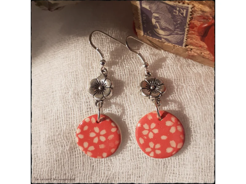 Boucles d'oreilles Fleurettes et rouge