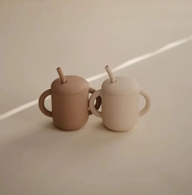 Tasse avec paille | Beige