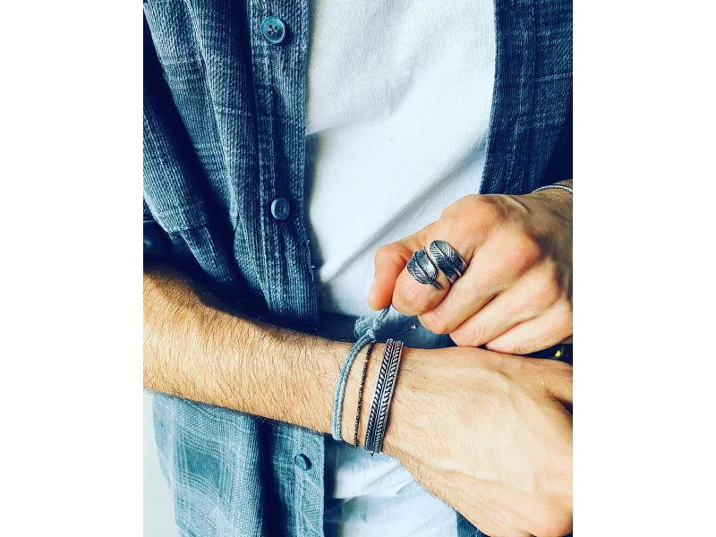 Coffret parure un jonc Akha et un bracelet MOHÖ