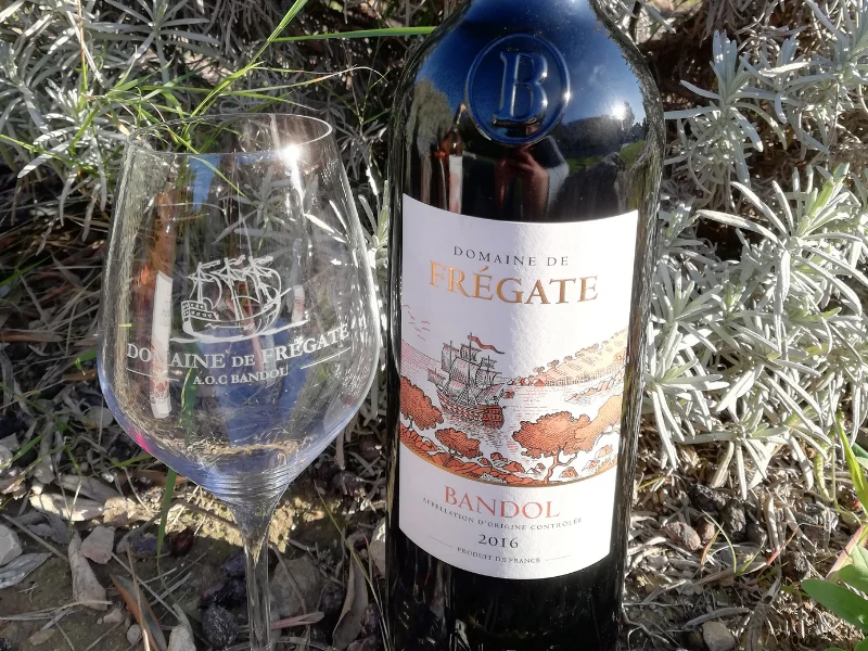 Coffret vin de Provence 1 bouteille rouge AOC Bandol