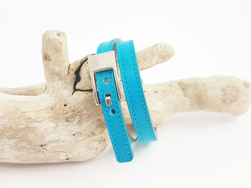 Bracelet cuir double tour, avec fermoir argenté