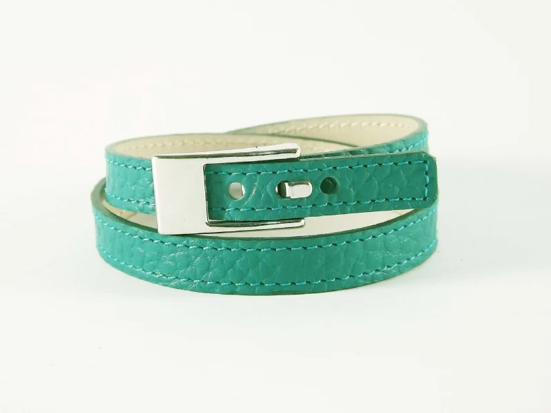 Bracelet cuir double tour, avec fermoir argenté