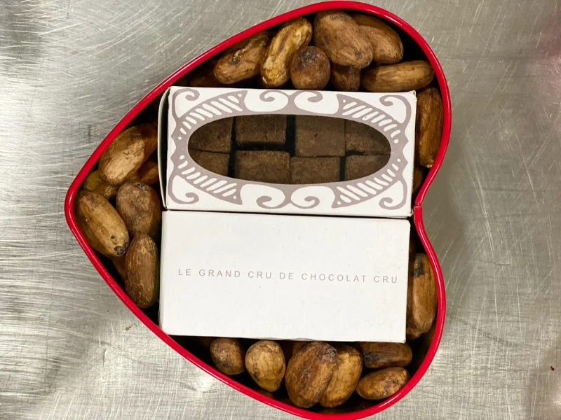 Le Coffret Coeur D'Amour x Doux rêves - Truffes et Fèves de Cacao cru