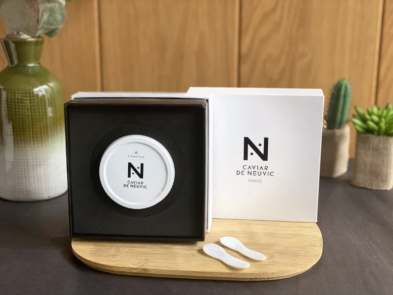 Coffret Chic : Caviar Baeri Signature et Cuillères en Nacre